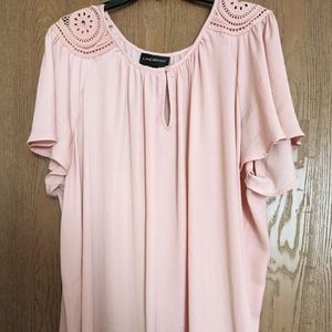 Layne Bryant size 22/24 pink blouse